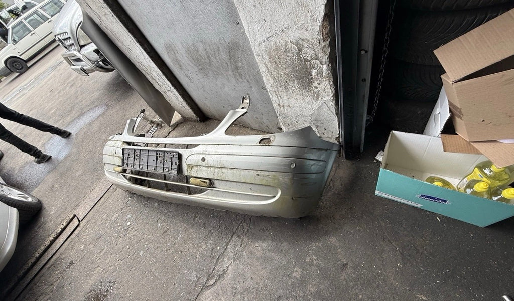 Stoßstange vorne Silber passt für MERCEDES-BENZ VIANO (W639) CDI 2.2 Vito