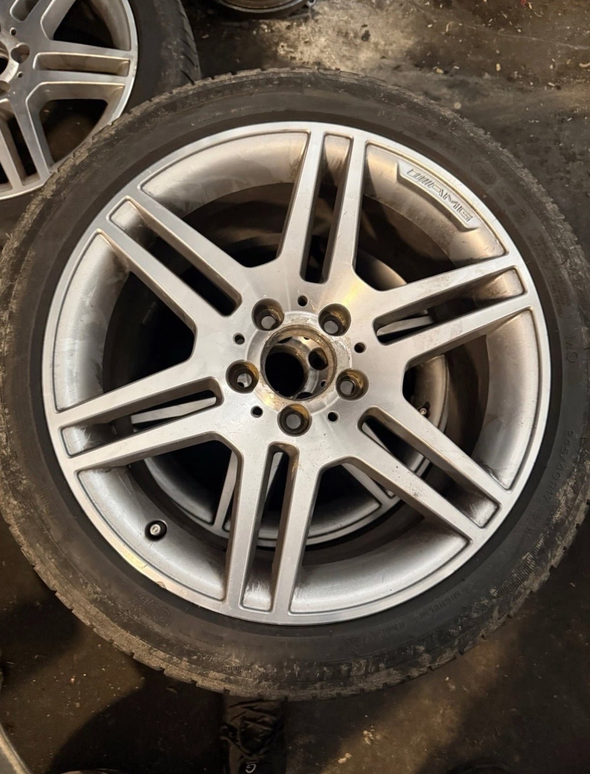1x Mercedes W204 W117 AMG Alufelge A2044014602 8.5J R17 ET58 5X112