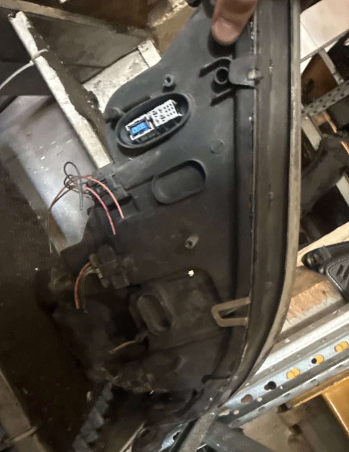 HELLA HAUPTSCHEINWERFER Links passend für MERCEDES M-KLASSE W164