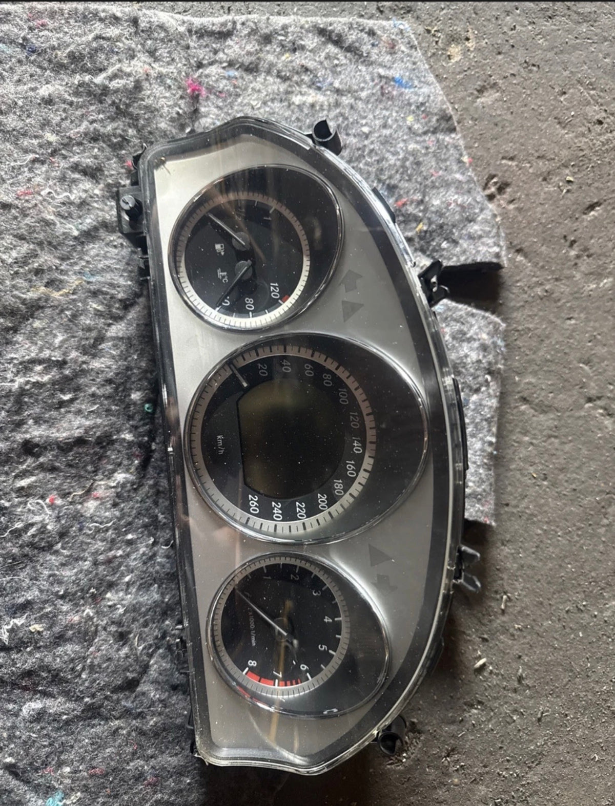 Mercedes W204 Tacho Kombiinstrument A2049000905